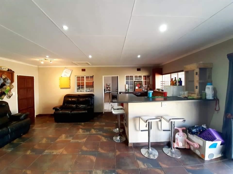 4 Bedroom Property for Sale in Vaalpark Free State